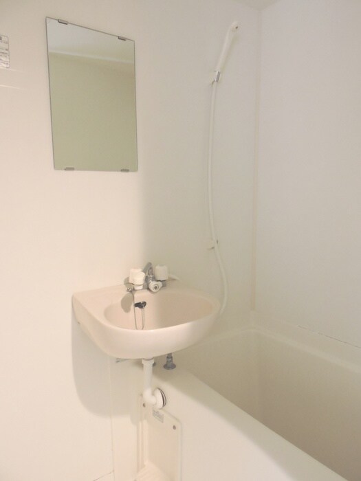物件内観写真12　(バス／シャワールーム等)