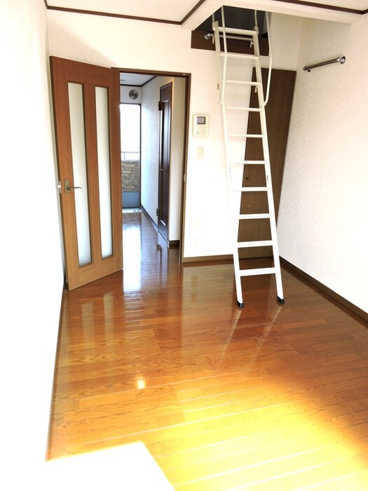 物件内観写真15　(居室)