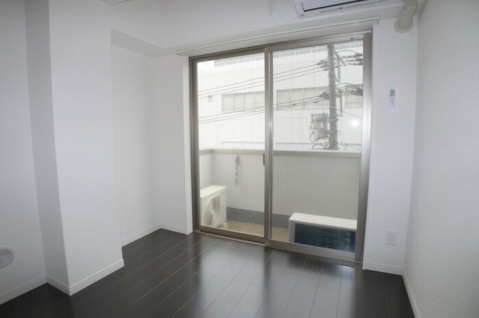 物件内観写真18　(室内からの展望)