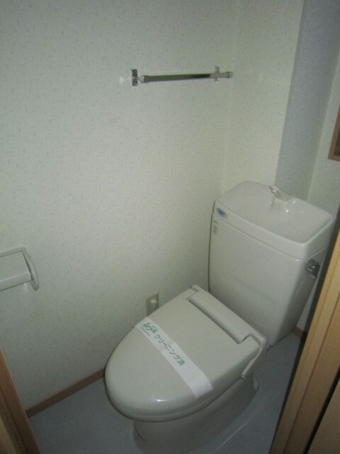 物件内観写真12　(トイレ)