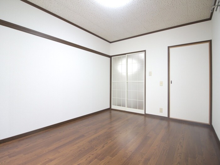 物件内観写真9　(居室)