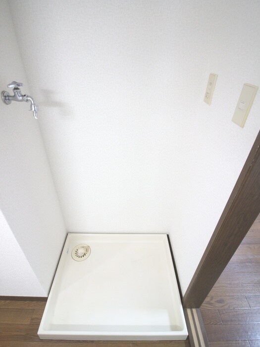 物件内観写真21　(洗濯機置場)