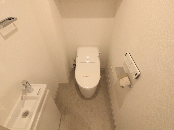 物件内観写真11　(トイレ)