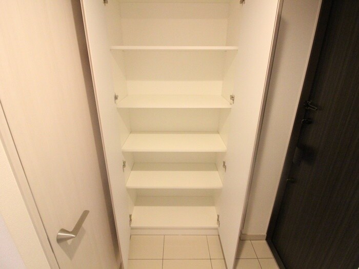 物件内観写真17　(収納)
