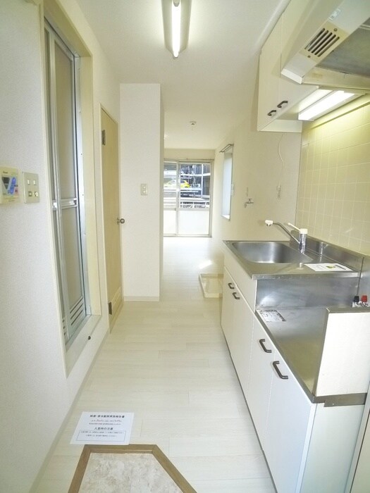 物件内観写真18　(廊下)