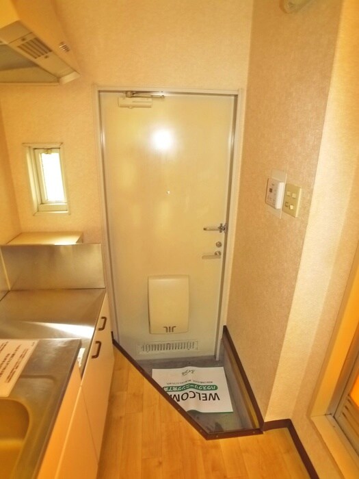 物件内観写真20　(玄関)