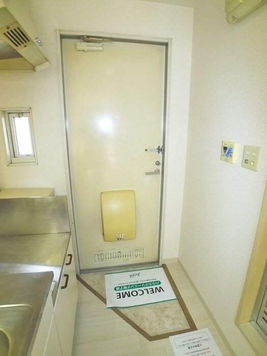 物件内観写真20　(玄関)