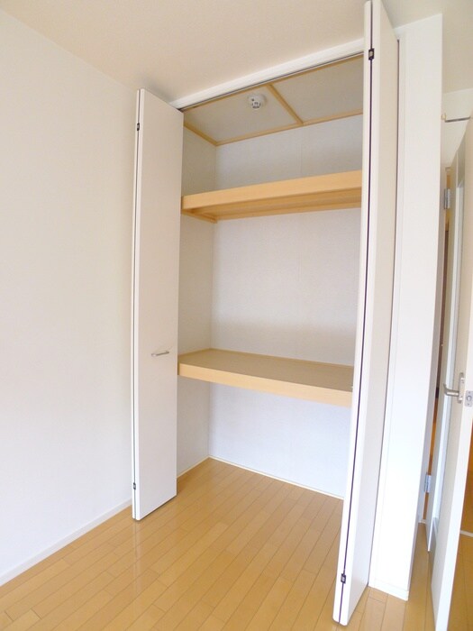 物件内観写真10　(収納)