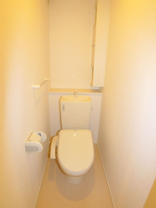 物件内観写真15　(トイレ)