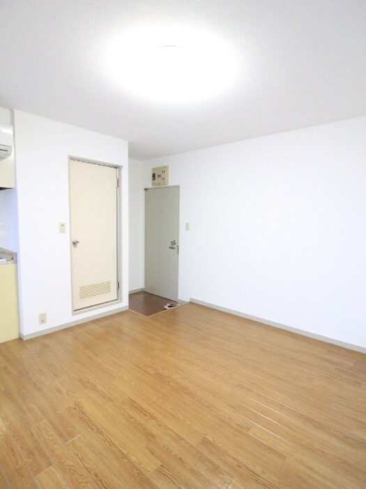 物件内観写真10　(居室)