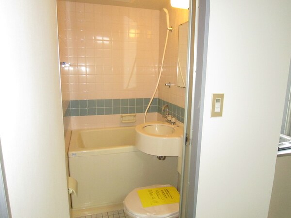 バス／シャワールーム等