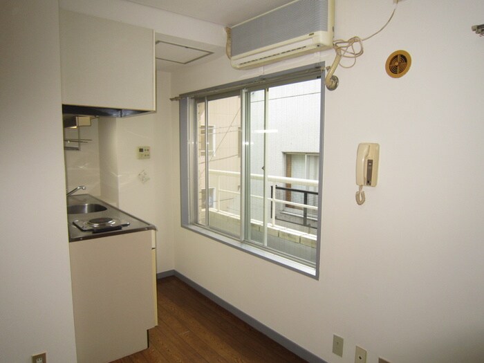 物件内観写真13　(居室)