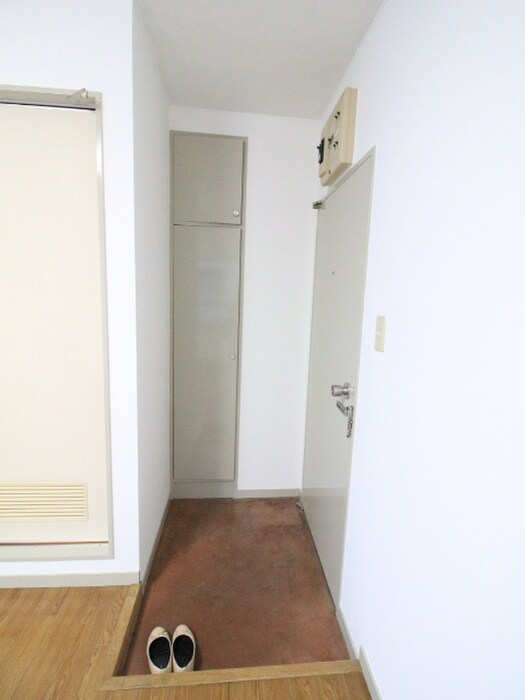 物件内観写真14　(玄関)