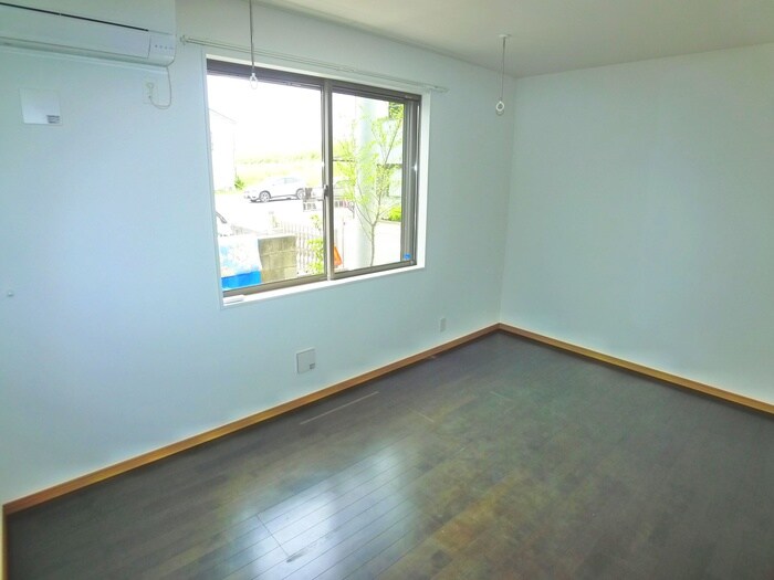 物件内観写真14　(居室)