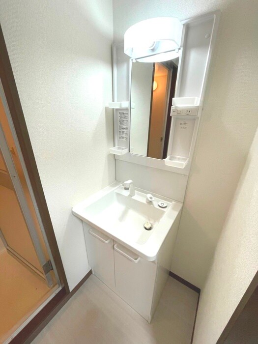 物件内観写真11　(洗面)