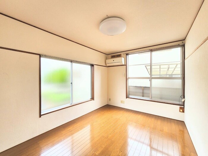 物件内観写真10　(居室)