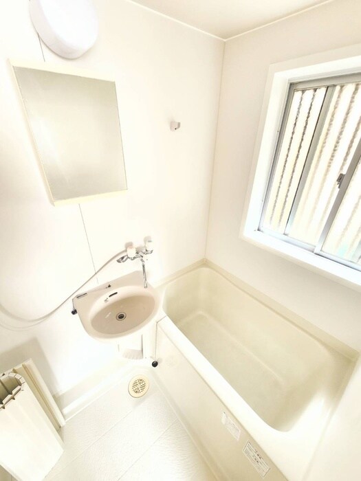 物件内観写真12　(バス／シャワールーム等)