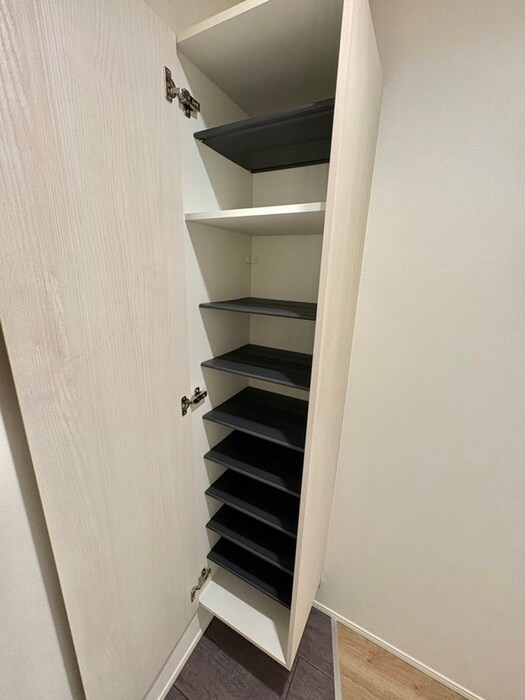 物件内観写真18　(靴箱)