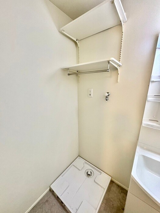 物件内観写真20　(洗濯機置場)