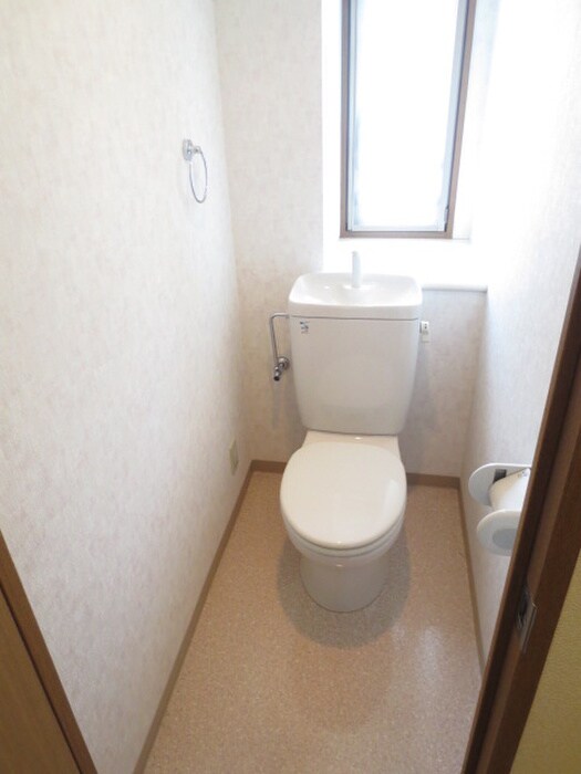 物件内観写真11　(トイレ)