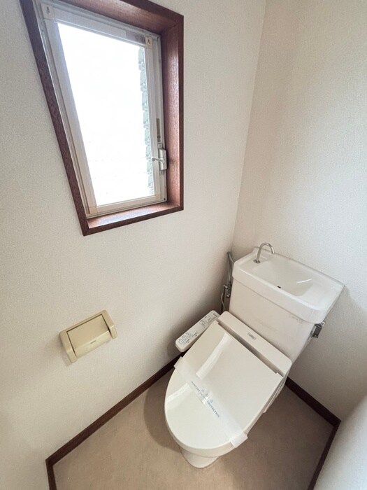 物件内観写真12　(トイレ)