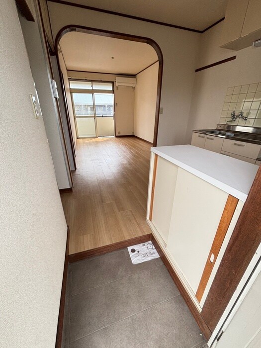 物件内観写真17　(玄関)