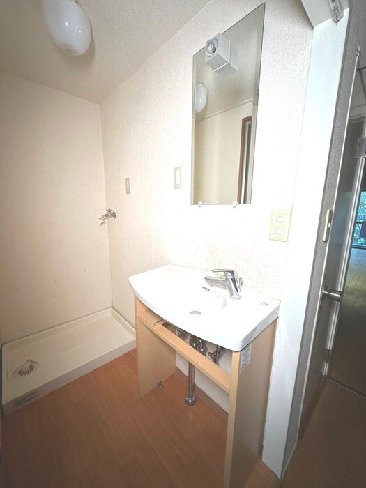 物件内観写真8　(洗面)