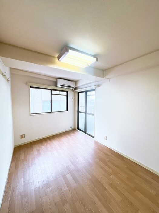 物件内観写真19　(居室)