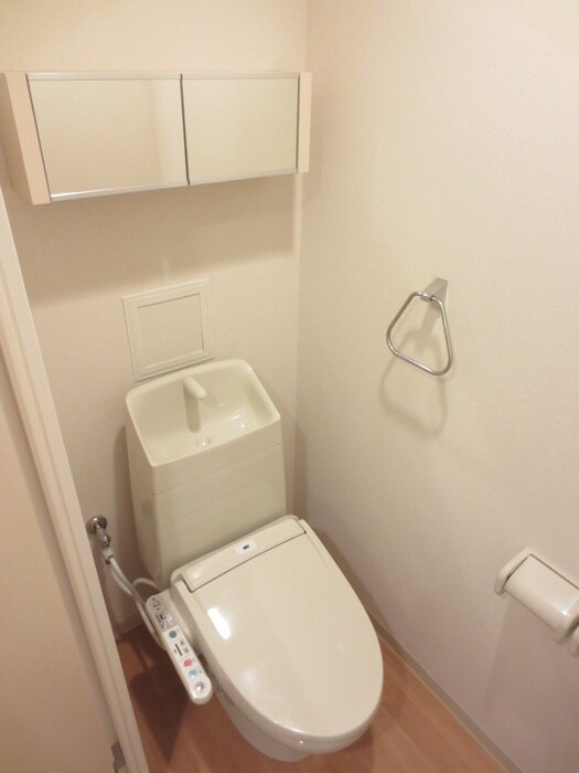 物件内観写真13　(トイレ)