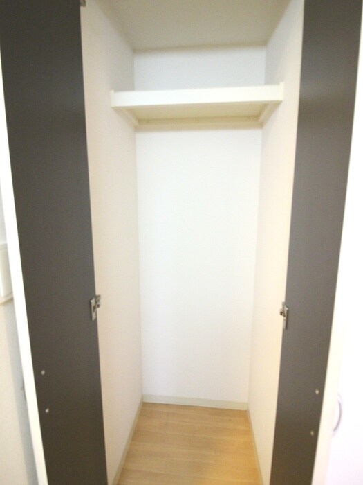 物件内観写真16　(収納)