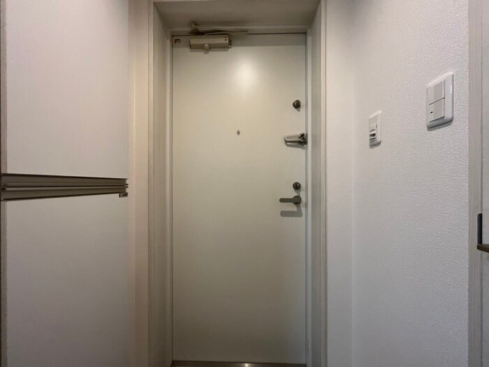 物件内観写真19　(玄関)