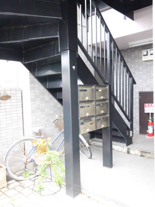 物件外観写真6　(駐輪場)