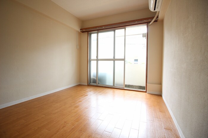 物件内観写真5　(居室)