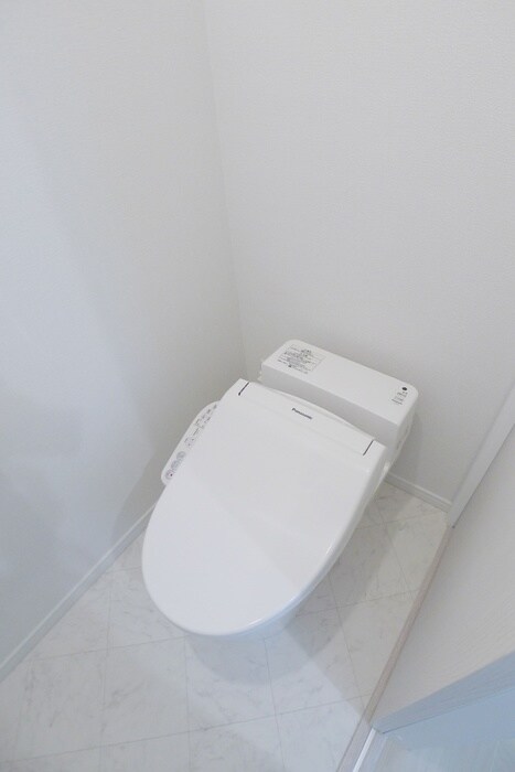 物件内観写真8　(トイレ)