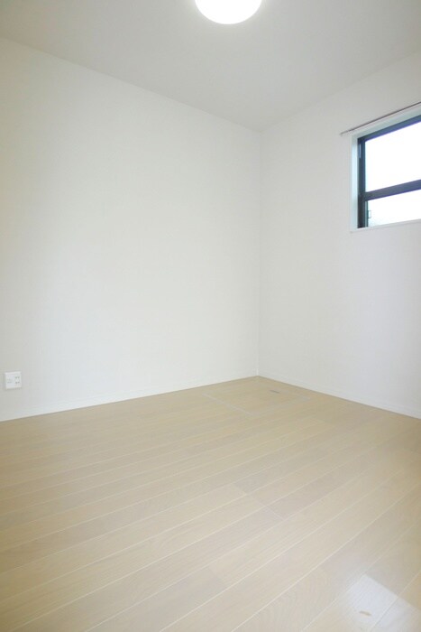 物件内観写真11　(居室)