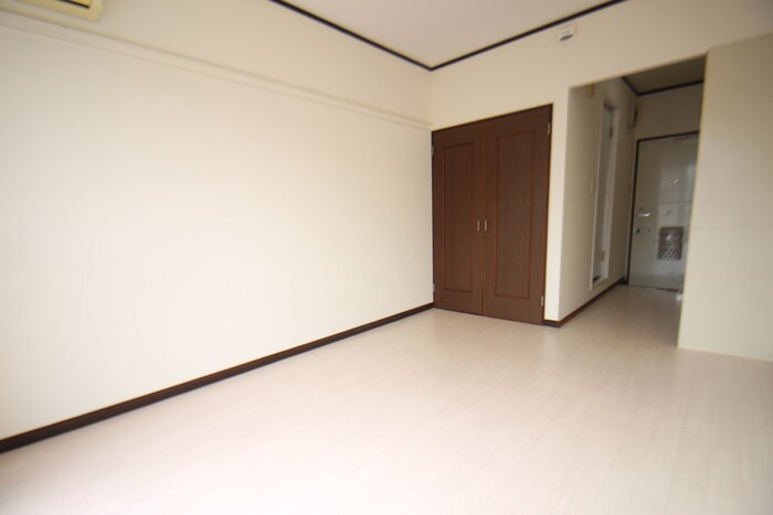 物件内観写真13　(居室)