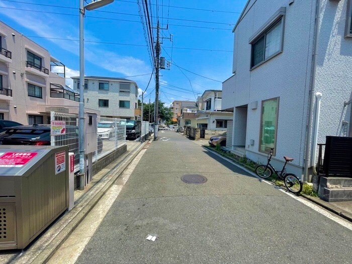 物件外観写真3　(周辺環境)