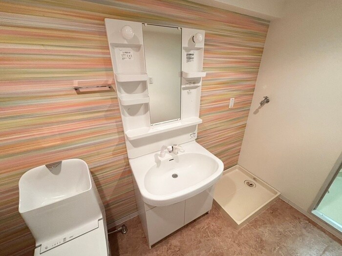物件内観写真10　(洗面)