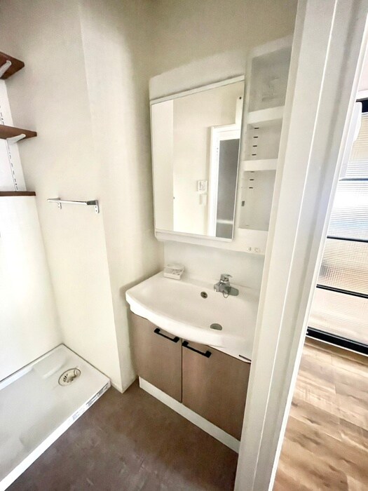 物件内観写真13　(洗面)