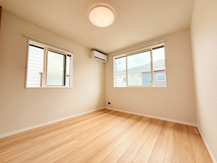 物件内観写真19　(居室)