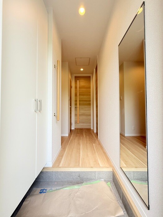 物件内観写真20　(玄関)