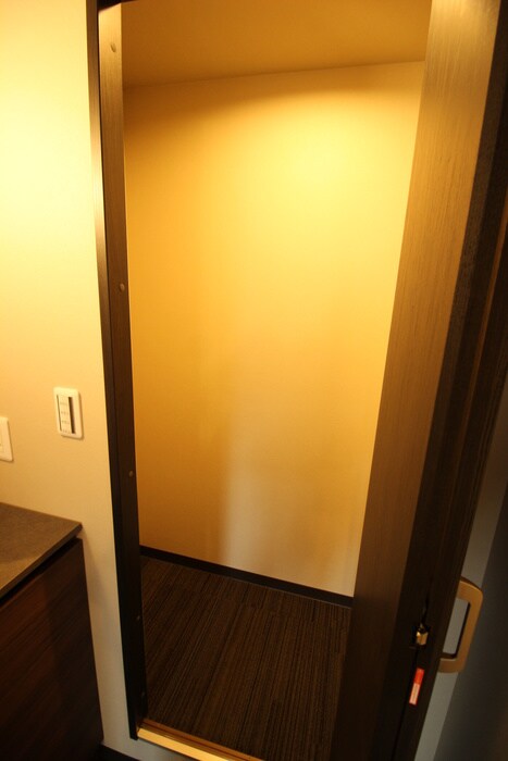 物件内観写真20　(収納)