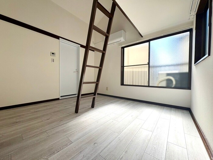 物件内観写真8　(居室)