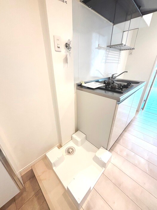 物件内観写真12　(洗濯機置場)