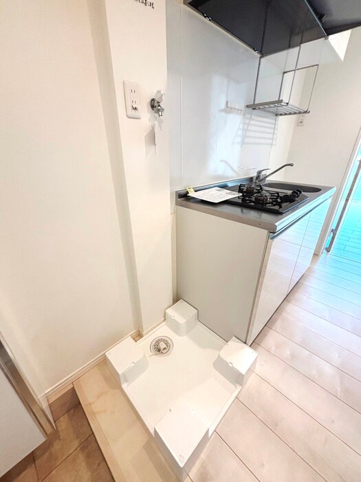 物件内観写真12　(洗濯機置場)