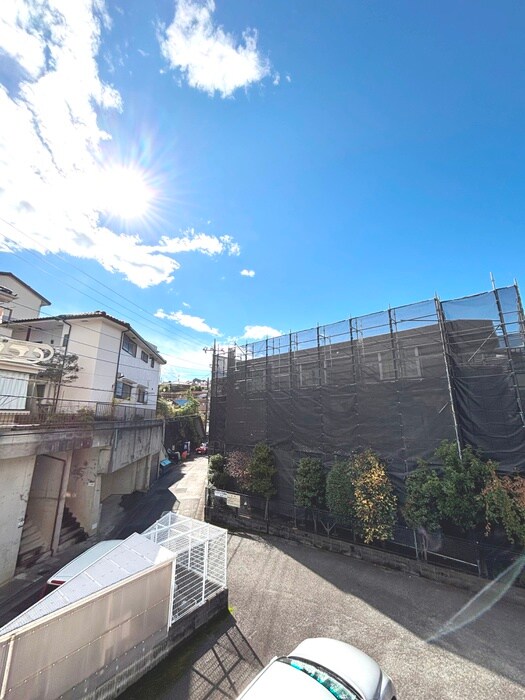 物件内観写真14　(室内からの展望)