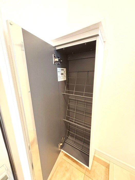 物件内観写真17　(靴箱)