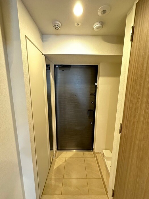 物件内観写真17　(玄関)