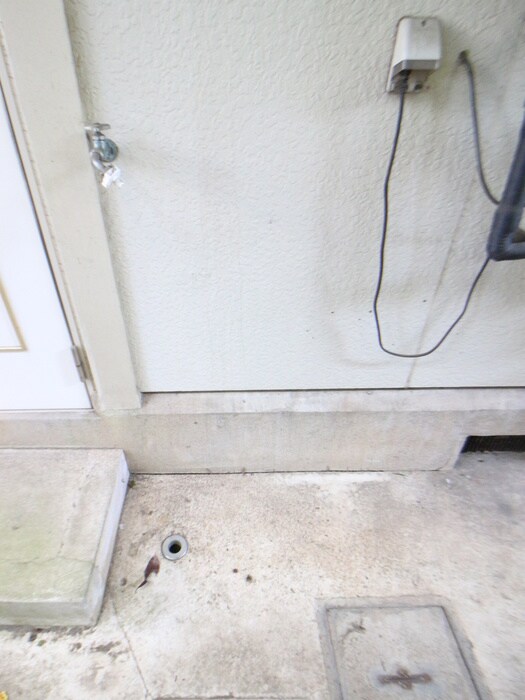 物件内観写真16　(洗濯機置場)