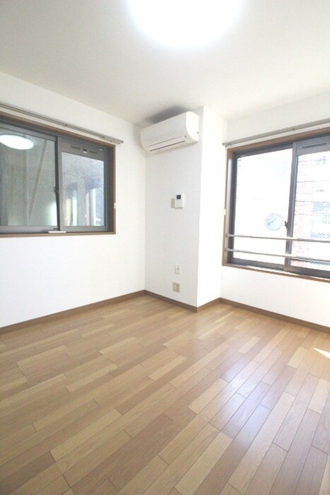 物件内観写真5　(居室)